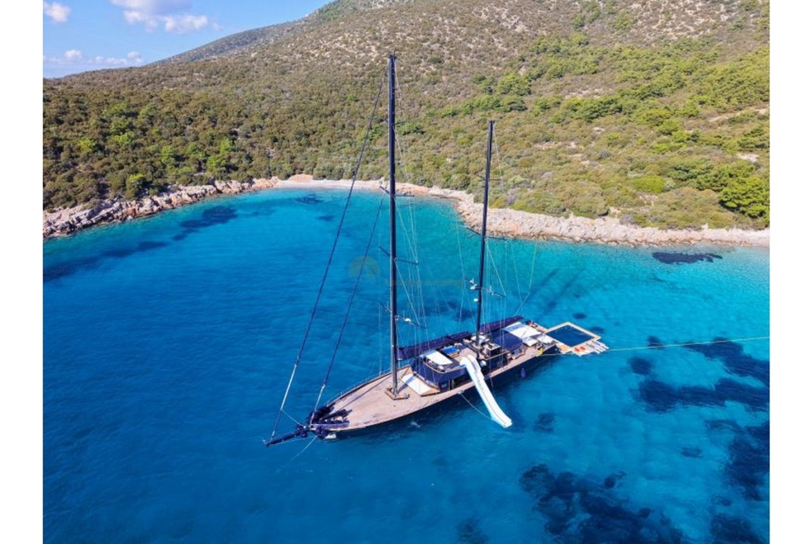 Oğuz Khan Ultra Lüks Yelkenli Yat