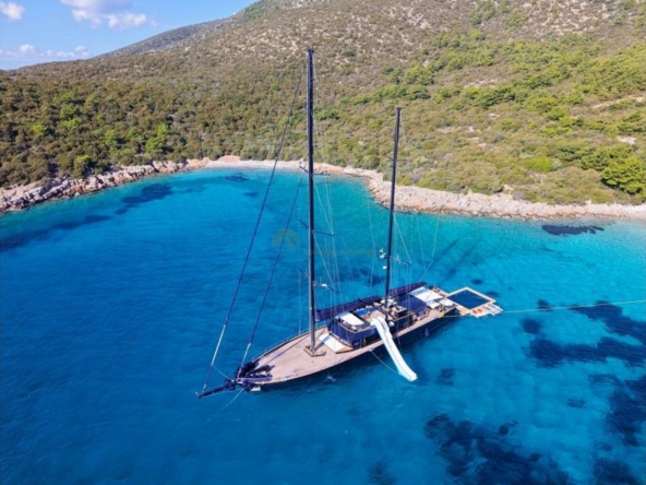 Oğuz Khan Ultra Lüks Yelkenli Yat