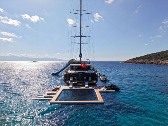 Oğuz Khan Ultra Lüks Yelkenli Yat