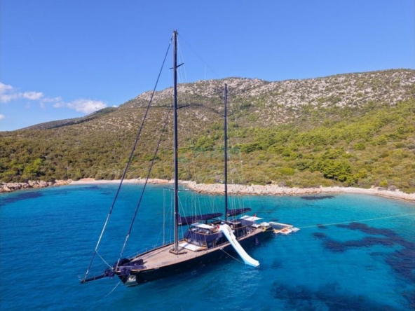 Oğuz Khan Ultra Lüks Yelkenli Yat