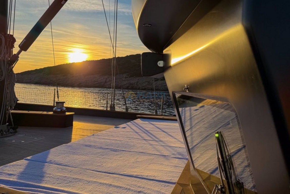 Oğuz Khan Ultra Lüks Yelkenli Yat