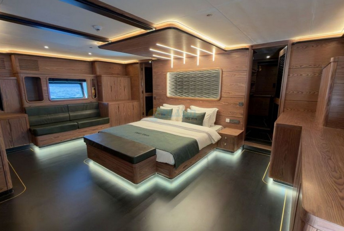 Oğuz Khan Ultra Lüks Yelkenli Yat