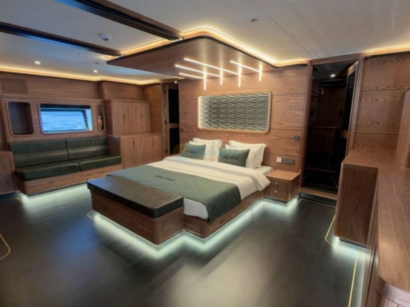 Oğuz Khan Ultra Lüks Yelkenli Yat