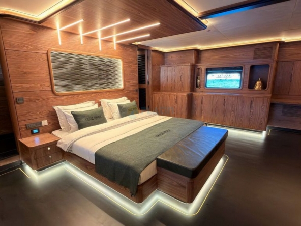 Oğuz Khan Ultra Lüks Yelkenli Yat