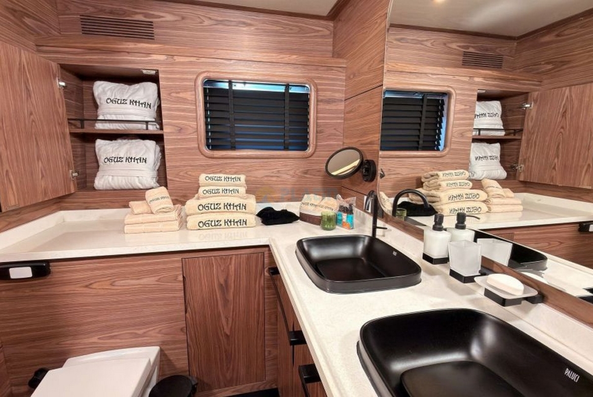 Oğuz Khan Ultra Lüks Yelkenli Yat