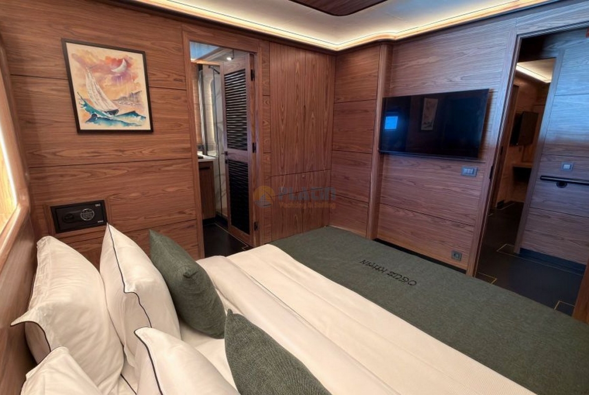 Oğuz Khan Ultra Lüks Yelkenli Yat