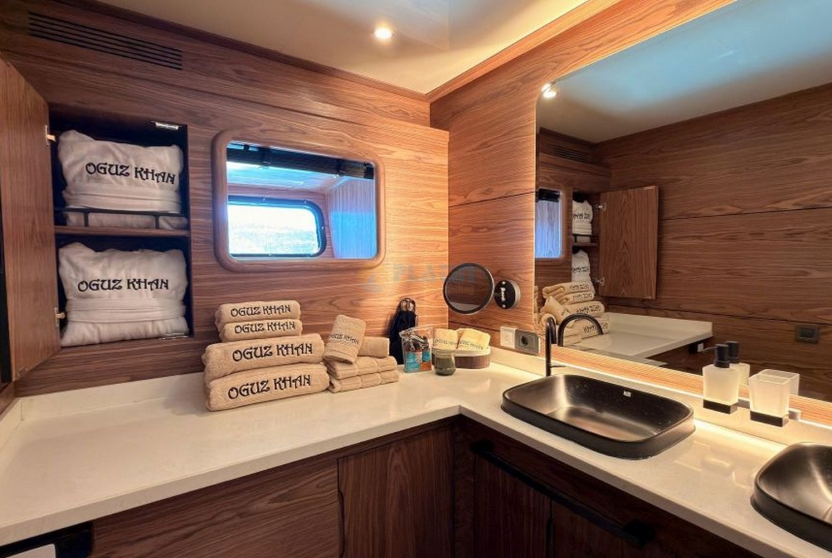 Oğuz Khan Ultra Lüks Yelkenli Yat