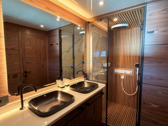 Oğuz Khan Ultra Lüks Yelkenli Yat