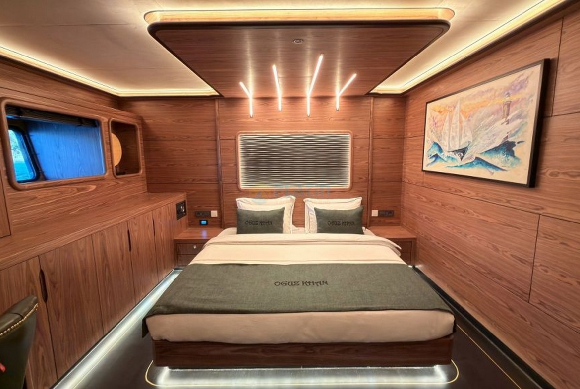 Oğuz Khan Ultra Lüks Yelkenli Yat