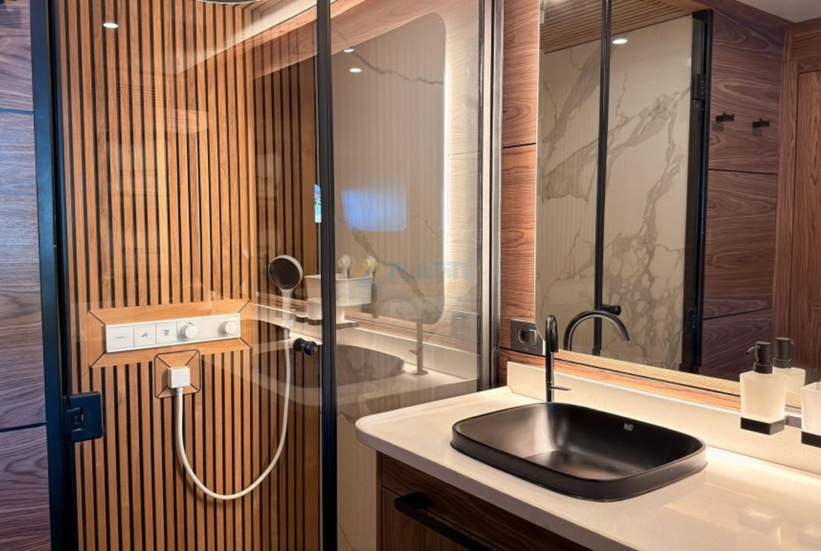 Oğuz Khan Ultra Lüks Yelkenli Yat