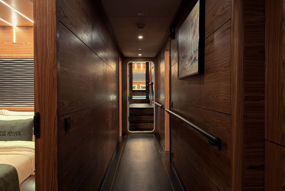 Oğuz Khan Ultra Lüks Yelkenli Yat