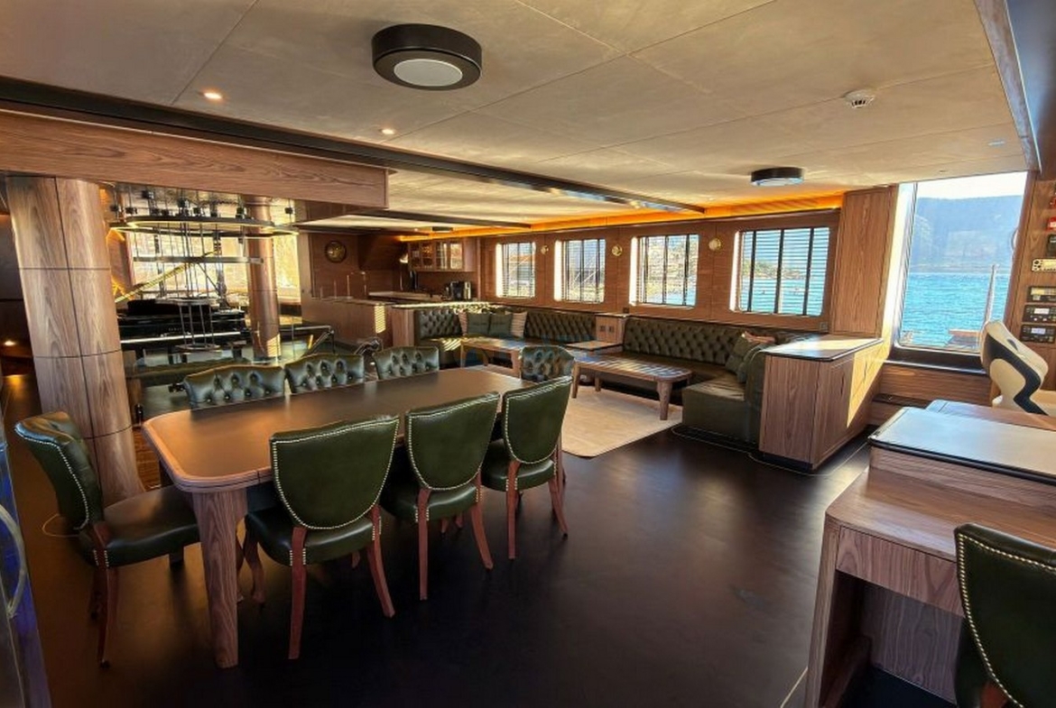 Oğuz Khan Ultra Lüks Yelkenli Yat