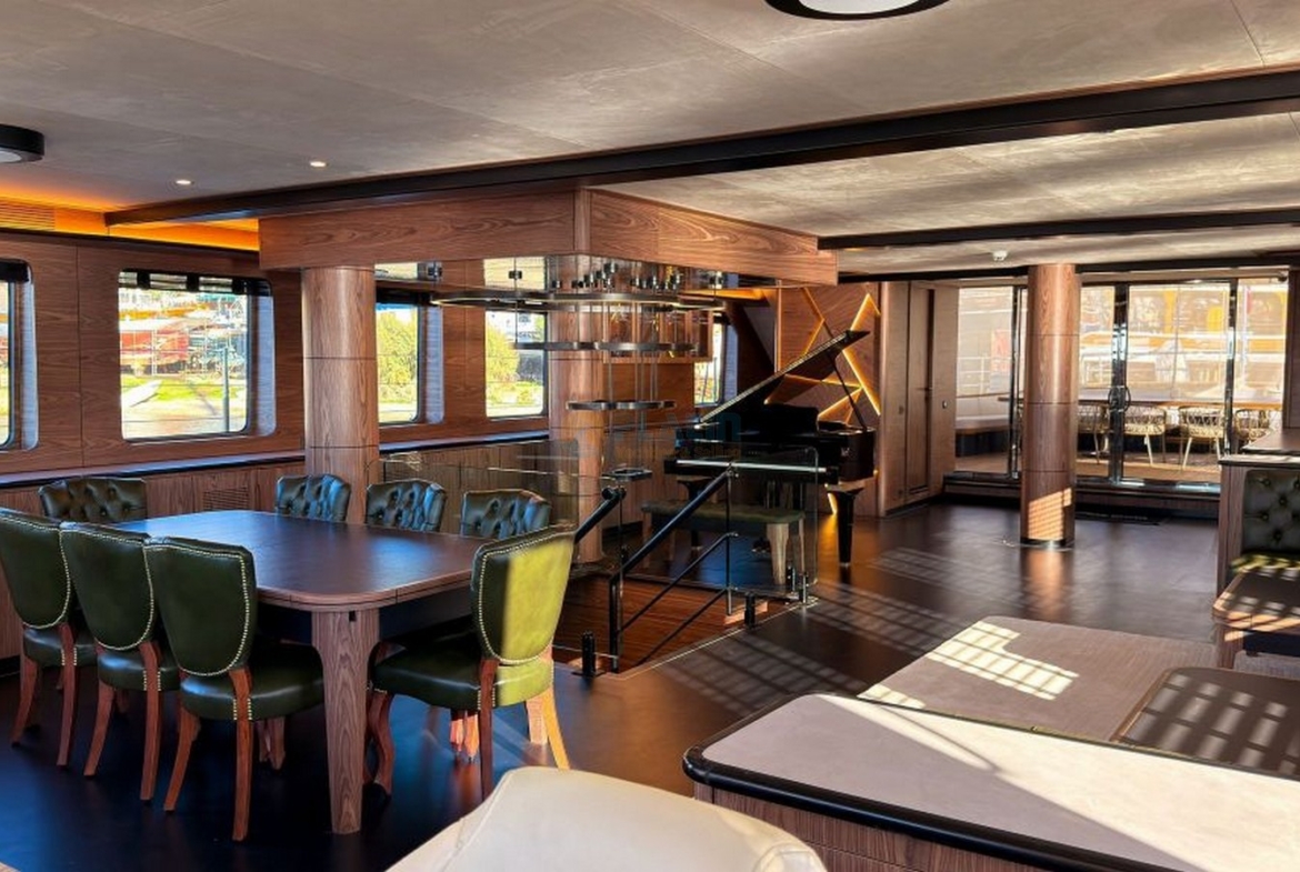 Oğuz Khan Ultra Lüks Yelkenli Yat