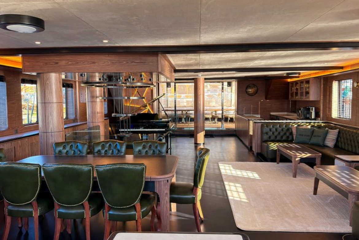 Oğuz Khan Ultra Lüks Yelkenli Yat