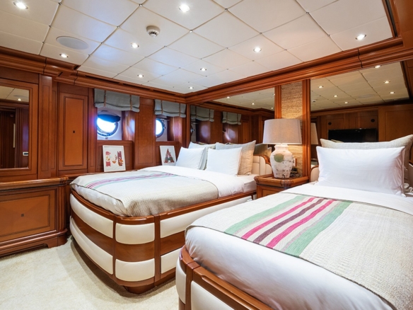 YAZZ – Ultra Lüks Gulet ve Motor Sailor Yat | Platin Yatçılık