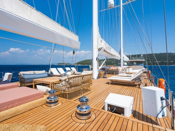 YAZZ – Ultra Lüks Gulet ve Motor Sailor Yat | Platin Yatçılık
