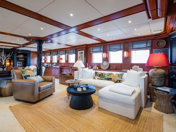 YAZZ – Ultra Lüks Gulet ve Motor Sailor Yat | Platin Yatçılık