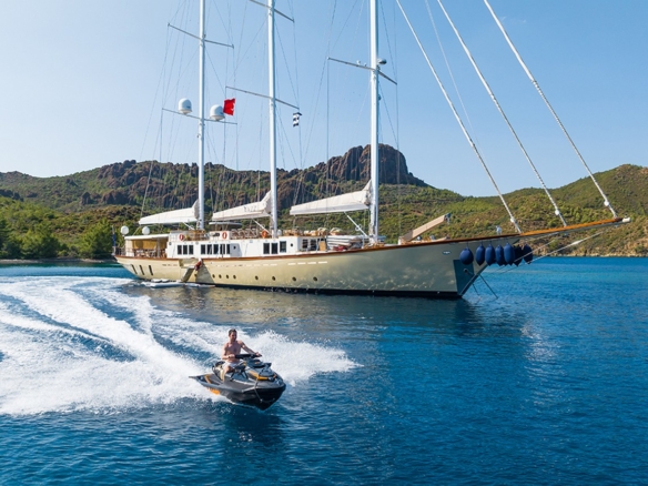 YAZZ – Ultra Lüks Gulet ve Motor Sailor Yat | Platin Yatçılık