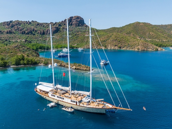 YAZZ – Ultra Lüks Gulet ve Motor Sailor Yat | Platin Yatçılık