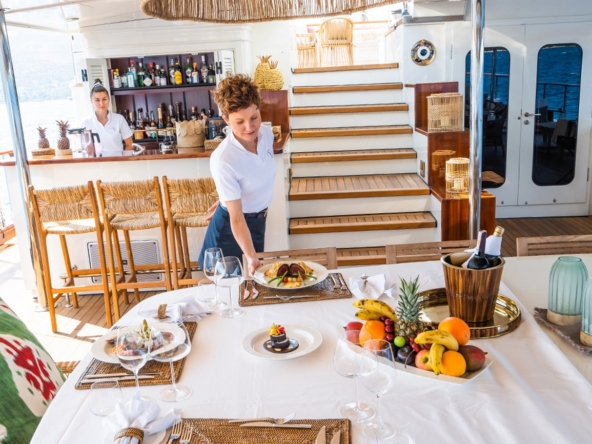 YAZZ – Ultra Lüks Gulet ve Motor Sailor Yat | Platin Yatçılık